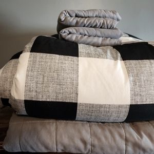 Buffalo plaid Queen bed set